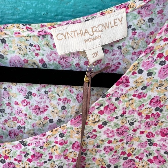 CYNTHIA ROWLEY FLORAL SMALL PRINT FLUTTER SLEEVES TOP SIZE 2X NWT - Picture 2 of 6